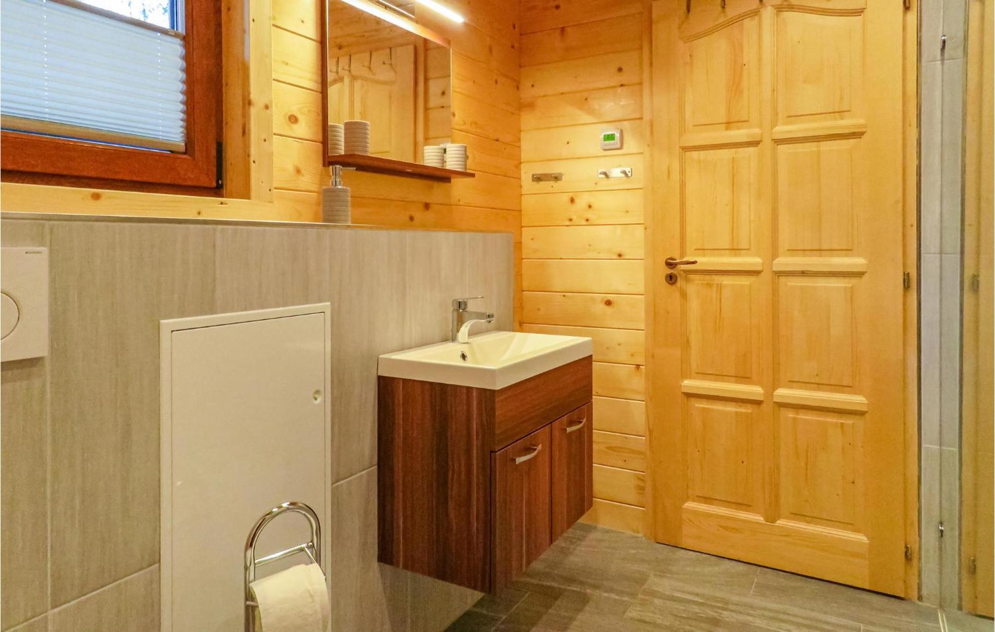 Lovely Home In Merzalben With Wifi Zewnętrze zdjęcie