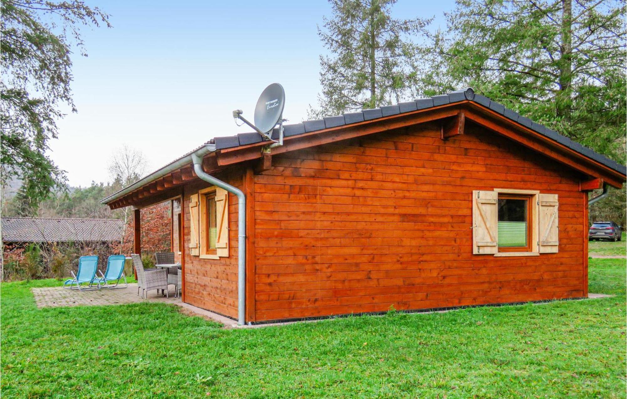 Lovely Home In Merzalben With Wifi Zewnętrze zdjęcie